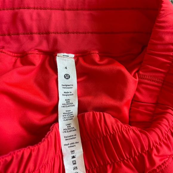 Lululemon shorts - Picture 4 of 4